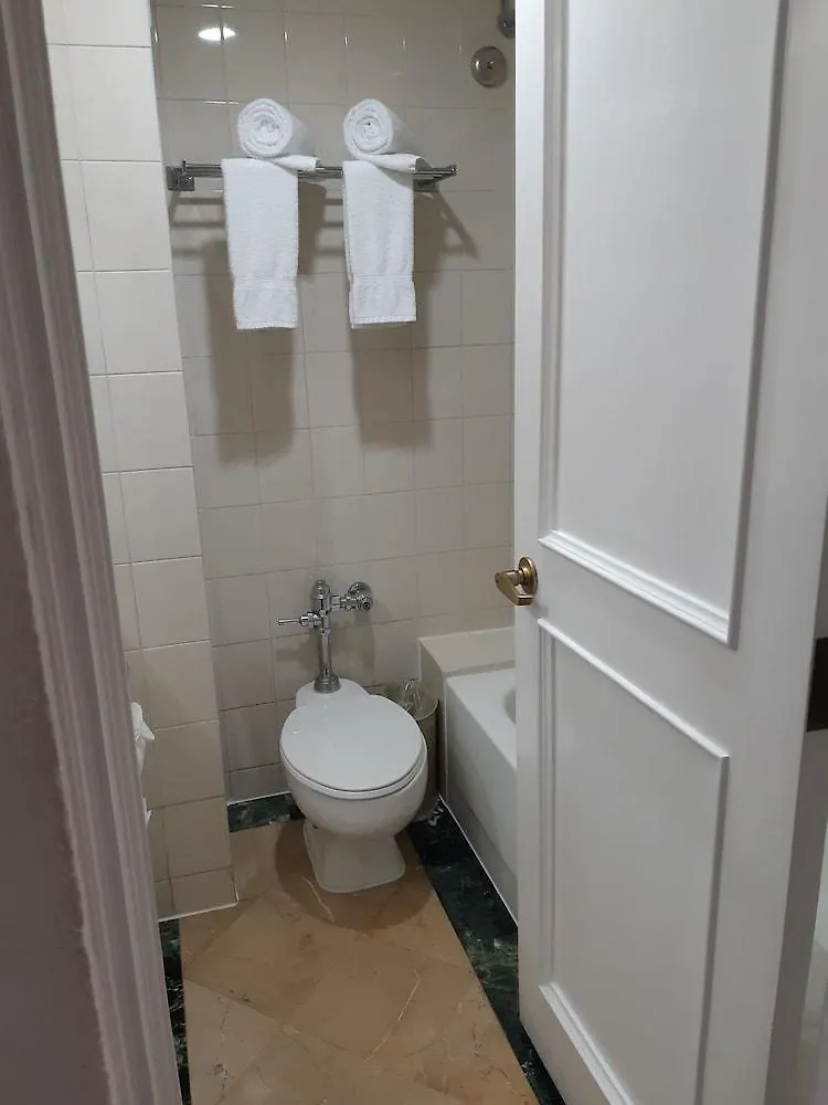 מלון Crowne Plaza Guatemala 5*, גואטמלה הונדורס