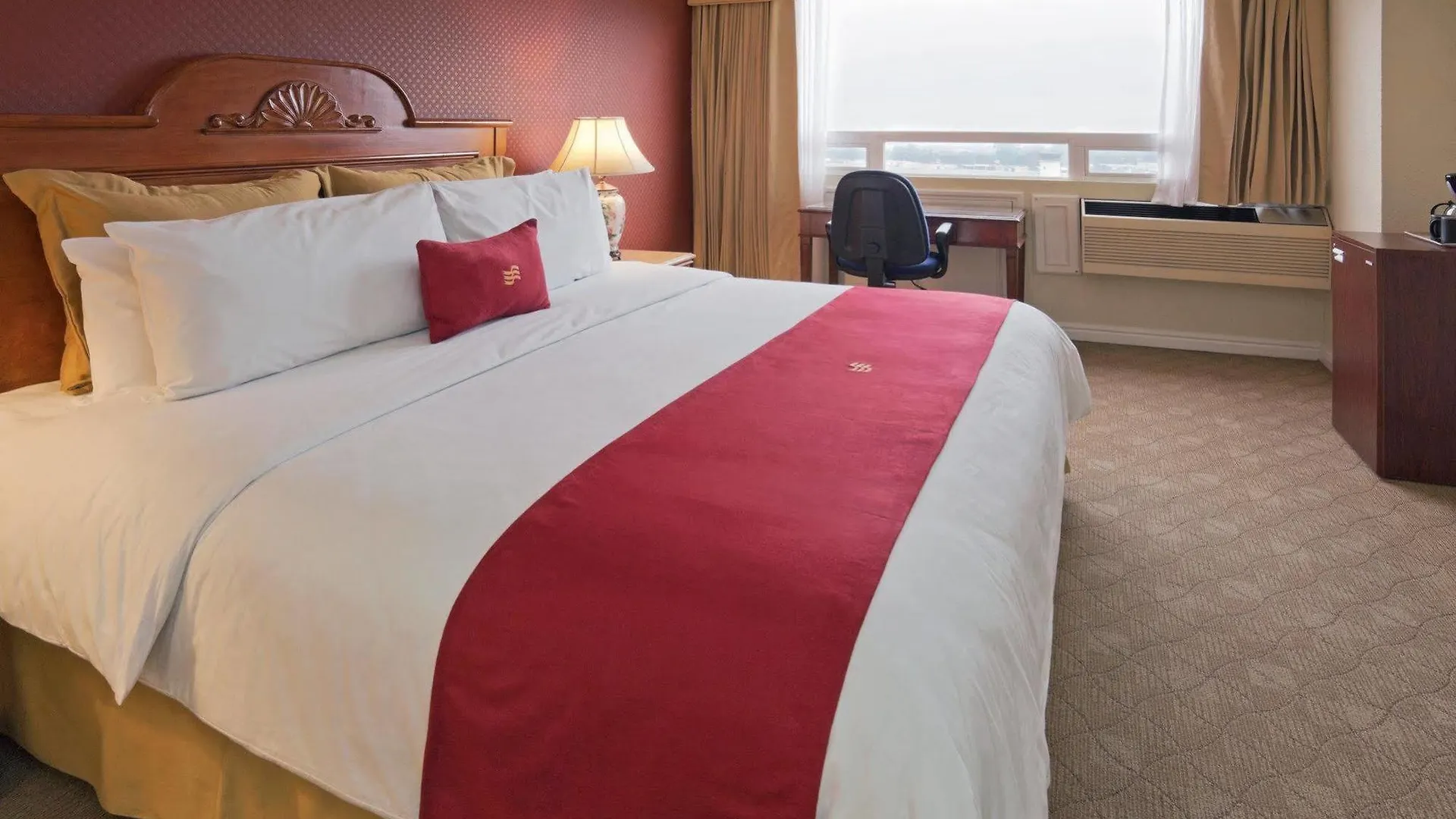 מלון Crowne Plaza Guatemala  גואטמלה