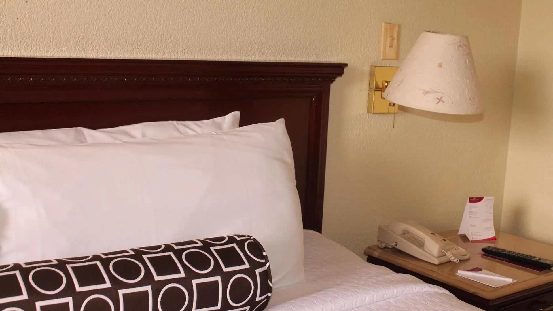 מלון Crowne Plaza Guatemala 5*, גואטמלה