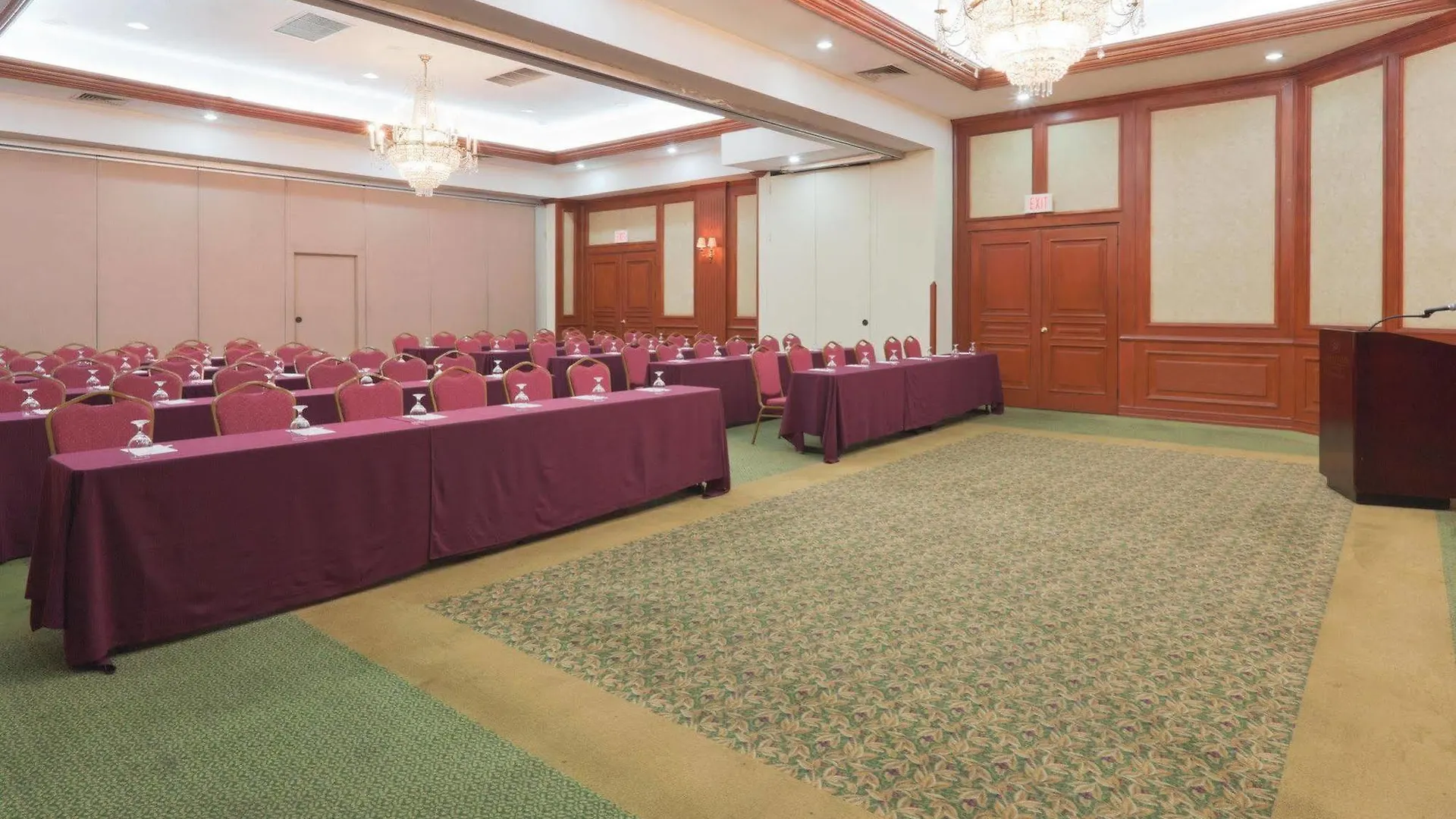 *****  מלון Crowne Plaza Guatemala הונדורס